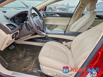 Zdjęcie 7 z 12 samochodu: 2016 LINCOLN MKZ VIN:3LN6L2LU7GR620748 - miniatura
