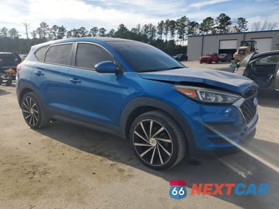 Czwarte zdjęcie samochodu z boku: 2019 HYUNDAI TUCSON SE VIN:KM8J23A41KU883986 - miniatura
