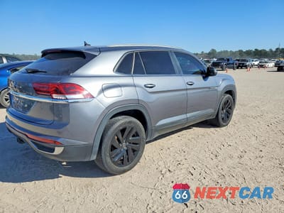 Trzecie zdjęcie samochodu z tyłu: 2022 VOLKSWAGEN ATLAS CROSS SPORT SE VIN:1V2JE2CA3NC205175 - miniatura