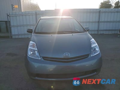 Piąte zdjęcie samochodu w środku: 2005 TOYOTA PRIUS VIN:JTDKB20U853026353 - miniatura