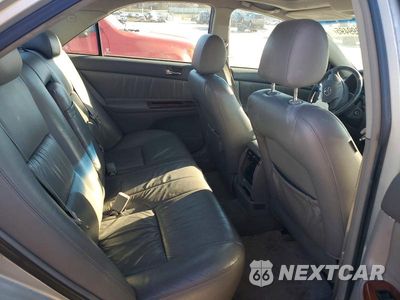 Zdjęcie 10 z 11 samochodu: 2004 TOYOTA CAMRY LE VIN:4T1BE30K34U902603 - miniatura