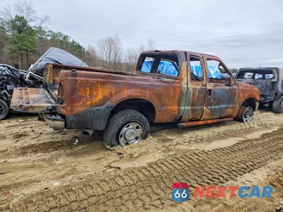 Trzecie zdjęcie samochodu z tyłu: 2006 FORD F250 SUPER DUTY VIN:1FTSX21PX6ED75143 - miniatura