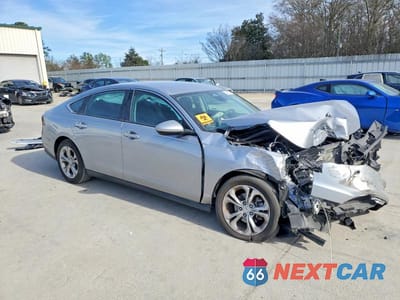 Czwarte zdjęcie samochodu z boku: 2023 HONDA ACCORD LX VIN:1HGCY1F20PA036779 - miniatura