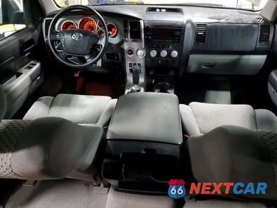 Zdjęcie 8 z 11 samochodu: 2011 TOYOTA TUNDRA GRADE VIN:5TFUW5F19BX190033 - miniatura