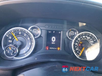 Zdjęcie 9 z 14 samochodu: 2022 RAM 3500 TRADESMAN UTILITY / SERVICE TRUCK VIN:3C63R2GJ1NG292605 - miniatura