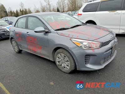 Czwarte zdjęcie samochodu z boku: 2020 KIA RIO VIN:3KPA25AD4LE349557 - miniatura