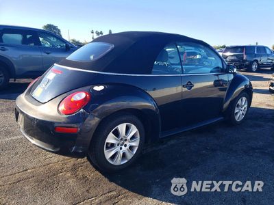 Trzecie zdjęcie samochodu z tyłu: 2008 VOLKSWAGEN NEW BEETLE CONVERTIBLE S VIN:3VWPG31Y38M411785 - miniatura