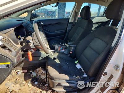 Zdjęcie 7 z 11 samochodu: 2016 KIA FORTE LX VIN:KNAFK4A67G5570702 - miniatura