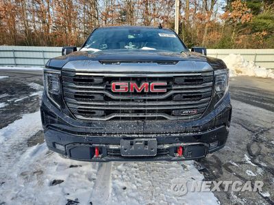 Piąte zdjęcie samochodu w środku: 2022 GMC SIERRA K1500 AT4 VIN:3GTUUEET3NG604554 - miniatura
