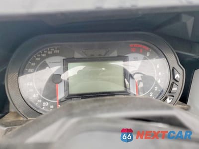 Zdjęcie 7 z 9 samochodu: 2021 POLARIS SLINGSHOT S VIN:57XAASHD5M8146803 - miniatura