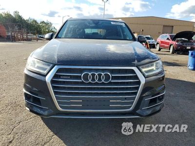 Piąte zdjęcie samochodu w środku: 2017 AUDI Q7 PREMIUM PLUS VIN:WA1LAAF73HD021802 - miniatura