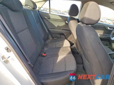 Zdjęcie 10 z 13 samochodu: 2019 KIA RIO S VIN:3KPA24AB3KE171308 - miniatura