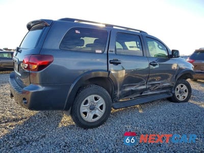 Trzecie zdjęcie samochodu z tyłu: 2019 TOYOTA SEQUOIA SR5 VIN:5TDBY5G1XKS167222 - miniatura