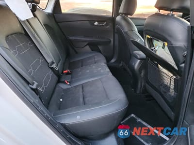 Zdjęcie 10 z 13 samochodu: 2024 KIA FORTE GT LINE VIN:3KPF54AD6RE747594 - miniatura