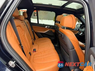 Zdjęcie 9 z 13 samochodu: 2019 BMW X5 XDRIVE50I VIN:5UXJU2C53KLN64706 - miniatura