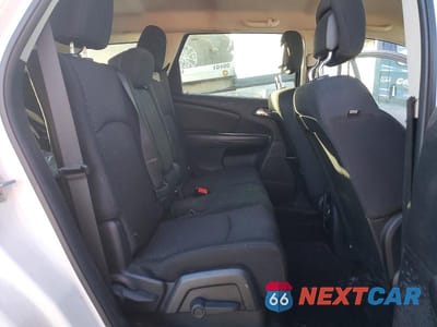 Zdjęcie 10 z 12 samochodu: 2011 DODGE JOURNEY MAINSTREET VIN:3D4PH1FG7BT537541 - miniatura