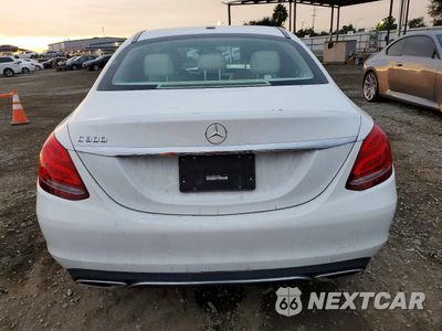 Zdjęcie 6 z 13 samochodu: 2015 MERCEDES-BENZ C 300 VIN:55SWF4JB3FU057639 - miniatura