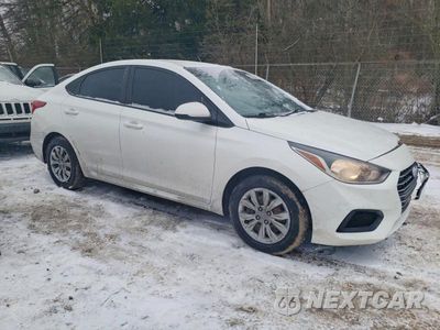 Czwarte zdjęcie samochodu z boku: 2021 HYUNDAI ACCENT SE VIN:3KPC24A6XME138935 - miniatura