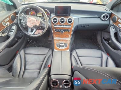 Zdjęcie 8 z 11 samochodu: 2018 MERCEDES-BENZ C 300 4MATIC VIN:55SWF4KB7JU270830 - miniatura