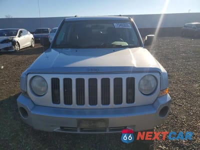 Piąte zdjęcie samochodu w środku: 2008 JEEP PATRIOT SPORT VIN:1J8FT28W48D729783 - miniatura