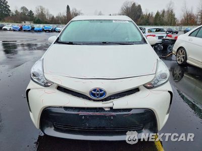 Piąte zdjęcie samochodu w środku: 2015 TOYOTA PRIUS V VIN:JTDZN3EUXFJ029238 - miniatura