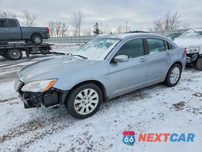 2014 CHRYSLER 200 LX 1C3CCBAB2EN208329 - główne zdjęcie licytacji z USA - miniatura