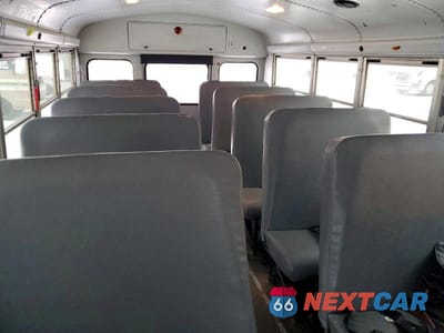 Zdjęcie 6 z 10 samochodu: 2011 CHEVROLET EXPRESS SCHOOL BUS VIN:1GB3G3BG6B1172376 - miniatura