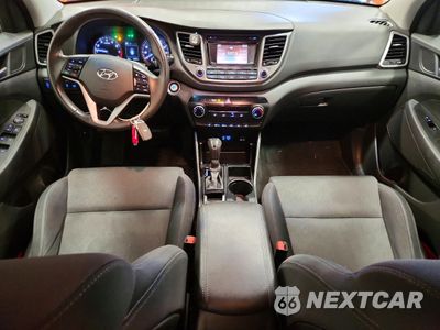 Zdjęcie 8 z 14 samochodu: 2016 HYUNDAI TUCSON LIMITED VIN:KM8J3CA26GU121174 - miniatura