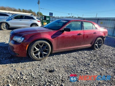 2023 CHRYSLER 300 TOURING 2C3CCAAG4PH688164 - główne zdjęcie licytacji z USA - miniatura