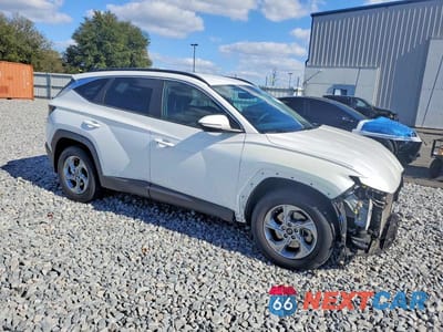 Czwarte zdjęcie samochodu z boku: 2022 HYUNDAI TUCSON SEL VIN:5NMJB3AE4NH091078 - miniatura