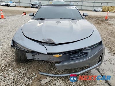 Piąte zdjęcie samochodu w środku: 2020 CHEVROLET CAMARO LS VIN:1G1FB3DX0L0132248 - miniatura