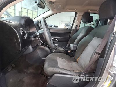 Zdjęcie 7 z 14 samochodu: 2016 JEEP COMPASS SPORT VIN:1C4NJDBB2GD519935 - miniatura