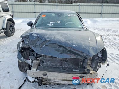 Piąte zdjęcie samochodu w środku: 2018 AUDI A4 PREMIUM PLUS VIN:WAUENAF49JA153279 - miniatura