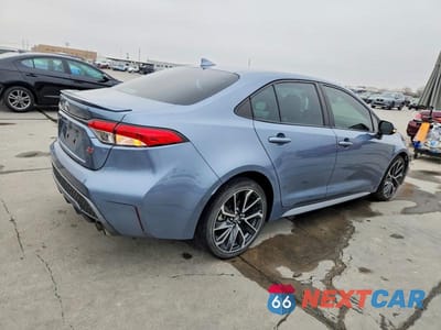Trzecie zdjęcie samochodu z tyłu: 2020 TOYOTA COROLLA SE VIN:5YFS4RCE8LP044217 - miniatura