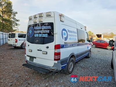 Czwarte zdjęcie samochodu z boku: 2012 MERCEDES-BENZ SPRINTER 2500 VIN:WD3PE7CD7C5650291 - miniatura