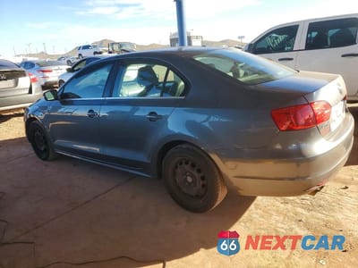Drugie zdjęcie samochodu z przodu: 2013 VOLKSWAGEN JETTA SE VIN:3VWDX7AJ8DM303461 - miniatura