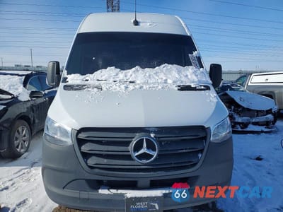 Piąte zdjęcie samochodu w środku: 2024 MERCEDES-BENZ SPRINTER 3500 VIN:W1Y8ND3Y2RT169974 - miniatura