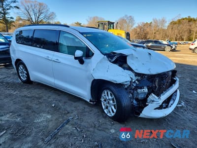 Czwarte zdjęcie samochodu z boku: 2021 CHRYSLER VOYAGER LXI VIN:2C4RC1DG8MR542941 - miniatura