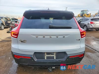 Zdjęcie 6 z 11 samochodu: 2021 VOLVO XC40 T5 R-DESIGN VIN:YV4162UM2M2460389 - miniatura