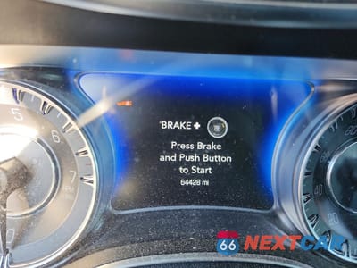 Zdjęcie 9 z 13 samochodu: 2023 CHRYSLER 300 TOURING VIN:2C3CCAAG4PH688164 - miniatura