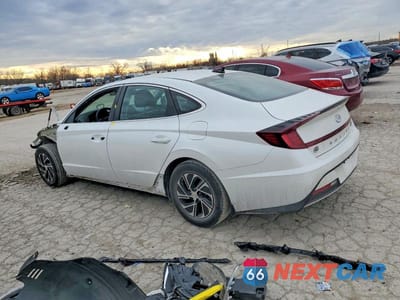 Drugie zdjęcie samochodu z przodu: 2021 HYUNDAI SONATA HYBRID BLUE VIN:KMHL24JJXMA035632 - miniatura