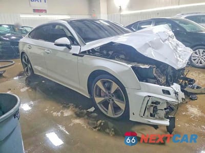 Czwarte zdjęcie samochodu z boku: 2021 AUDI A5 PRESTIGE 45 VIN:WAUEACF59MA055941 - miniatura