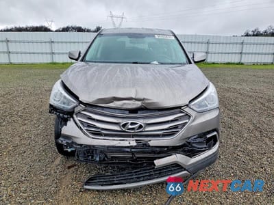Piąte zdjęcie samochodu w środku: 2017 HYUNDAI SANTA FE SPORT 2.4L VIN:5NMZTDLBXHH002336 - miniatura