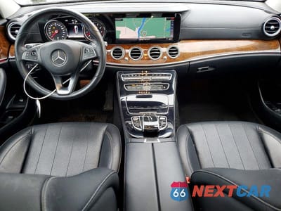 Zdjęcie 8 z 11 samochodu: 2018 MERCEDES-BENZ E 400 4MATIC VIN:WDDZH6GB3JA412604 - miniatura