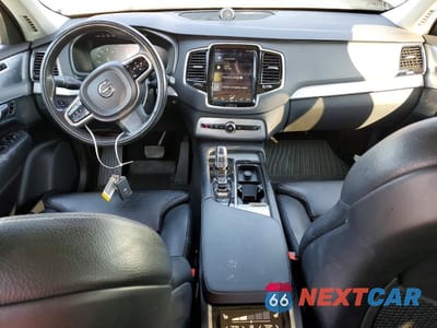 Zdjęcie 8 z 11 samochodu: 2016 VOLVO XC90 T8 VIN:YV4BC0PK7G1089378 - miniatura