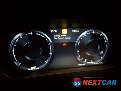 Zdjęcie 9 z 12 samochodu: 2021 VOLVO XC60 T5 INSCRIPTION VIN:YV4102RL1M1741364 - miniatura