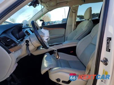 Zdjęcie 7 z 12 samochodu: 2017 VOLVO XC90 T6 VIN:YV4A22PL3H1163495 - miniatura