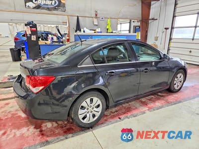 Trzecie zdjęcie samochodu z tyłu: 2012 CHEVROLET CRUZE LS VIN:1G1PC5SH1C7312953 - miniatura