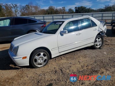 2000 MERCEDES-BENZ E 430 WDBJF70G3YA955176 - główne zdjęcie licytacji z USA - miniatura