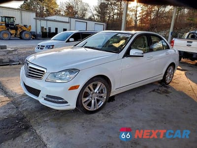2013 MERCEDES-BENZ C 250 WDDGF4HB2DA780034 - główne zdjęcie licytacji z USA - miniatura